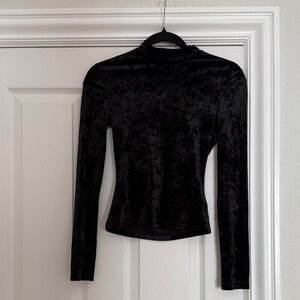 Divided H&M Black Velvet Long Sleeve Top